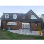 12 rénovation façade avec extension en weo faux claire voie et aluminium