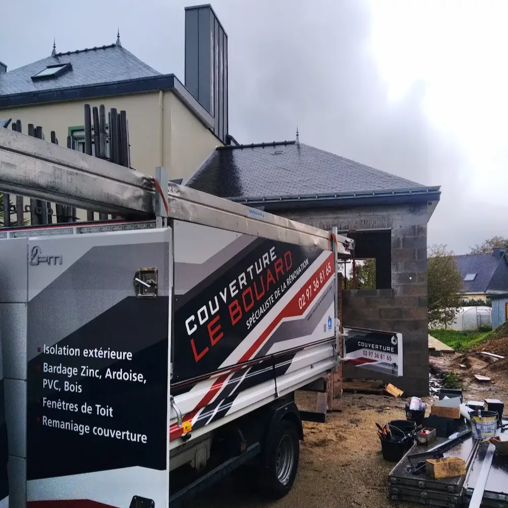 17 garage en ardoises cupa et cheminée en luminium